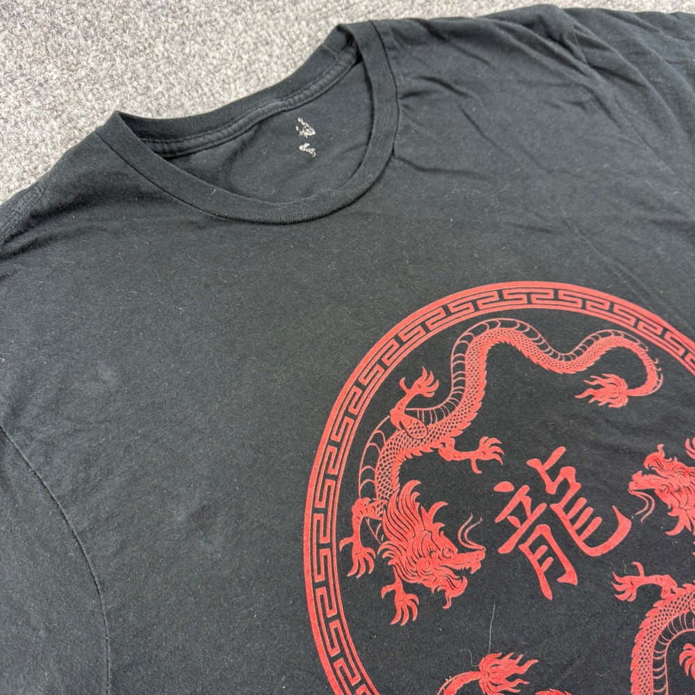 Graphic T-Shirt Medium Black Red Dragon Kanji Print Mens